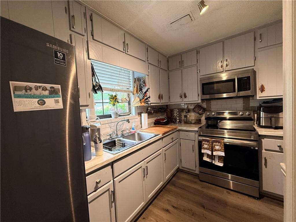 2 bedroom, 3 bathroom, 1,245 sq ft townhouse for sale at 6036 Wintergreen Road, Norcross, GA 30093 — photo 10
