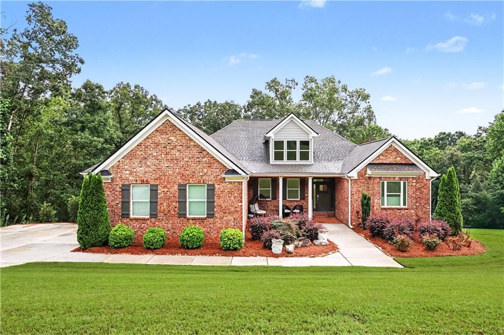 4 bedroom, 4 bathroom, 3,340 sq ft single family residence for sale at 5171 Glen Forrest, Flowery Branch, GA 30542