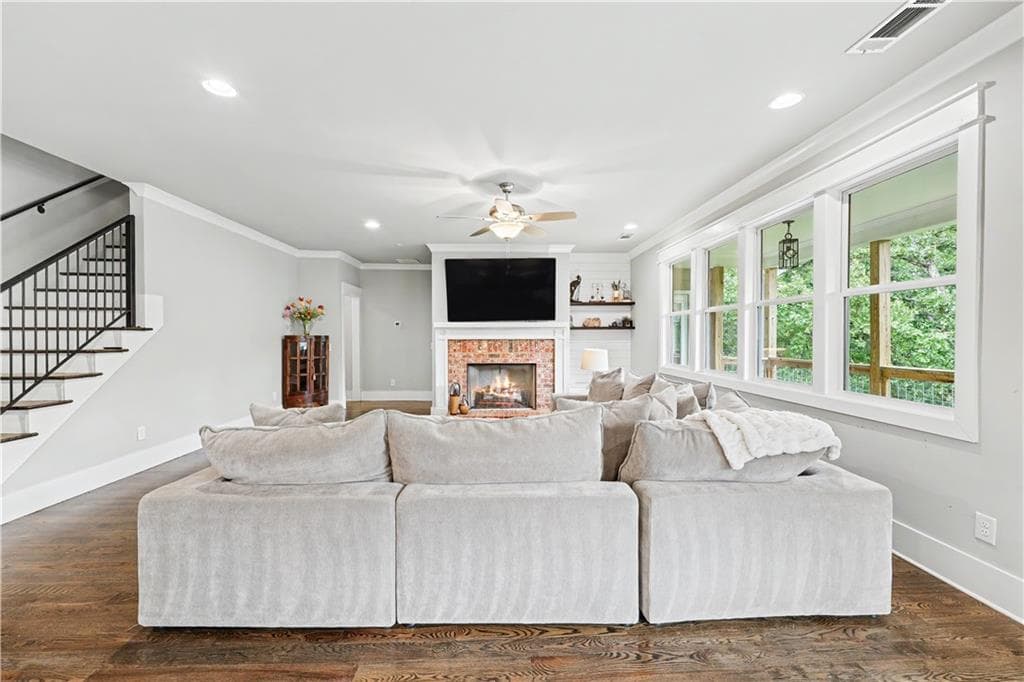 4 bedroom, 4 bathroom, 3,340 sq ft single family residence for sale at 5171 Glen Forrest, Flowery Branch, GA 30542 — photo 8
