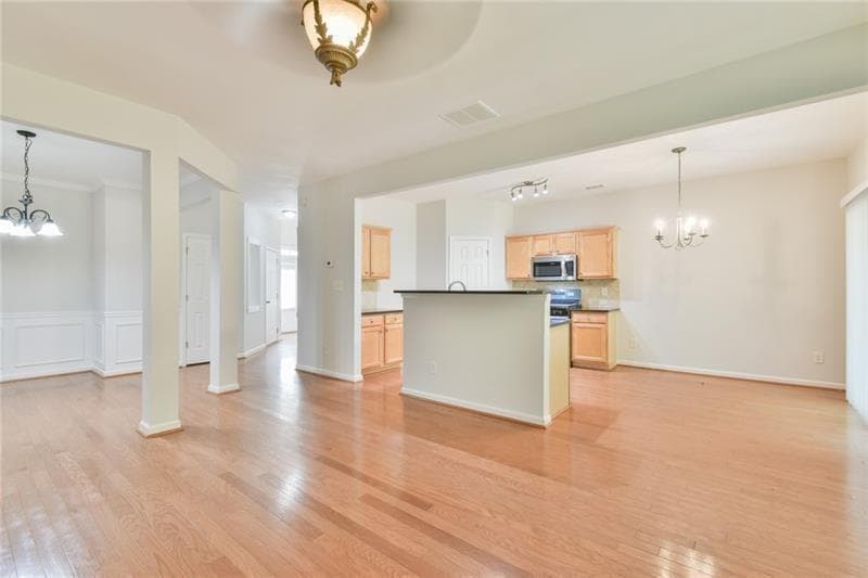 3 bedroom, 3 bathroom, 1,894 sq ft single family residence for rent at 2694 Winslow Ridge Drive, Buford, GA 30519 for $2,300 a month — photo 4