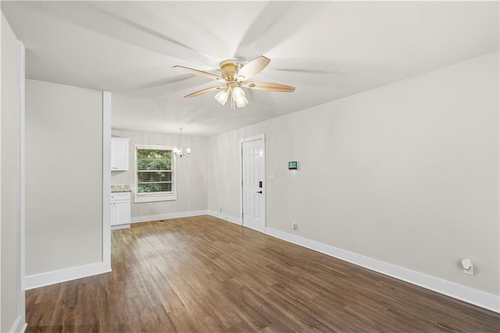 3 bedroom, 1 bathroom, 875 sq ft single family residence for sale at 3560 Fairlane Drive, Atlanta, GA 30331 — photo 8