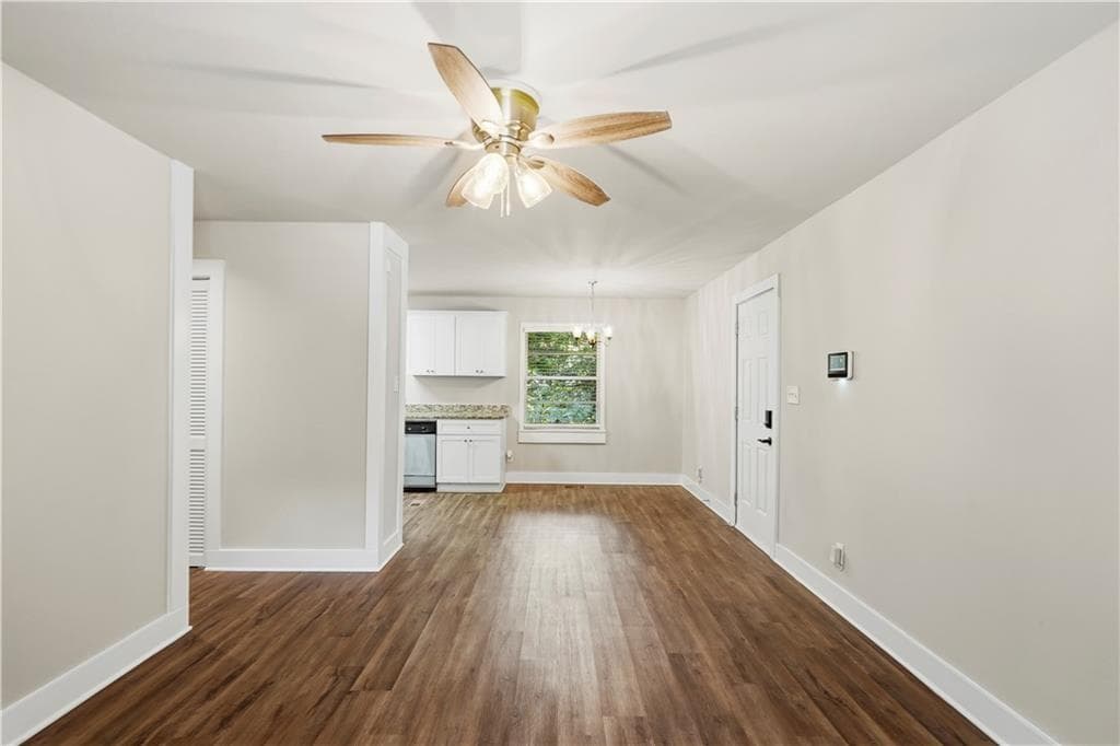 3 bedroom, 1 bathroom, 875 sq ft single family residence for sale at 3560 Fairlane Drive, Atlanta, GA 30331 — photo 10
