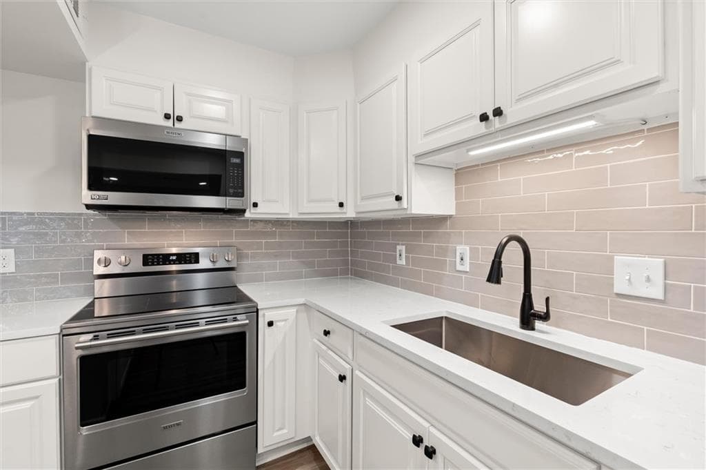 3 bedroom, 2 bathroom, 1,730 sq ft condominium for sale at 4147 N Gloucester Place, Chamblee, GA 30341 — photo 7