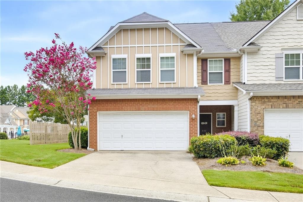 3 bedroom, 3 bathroom, 1,725 sq ft townhouse for sale at 511 Hillside Trail, Woodstock, GA 30188