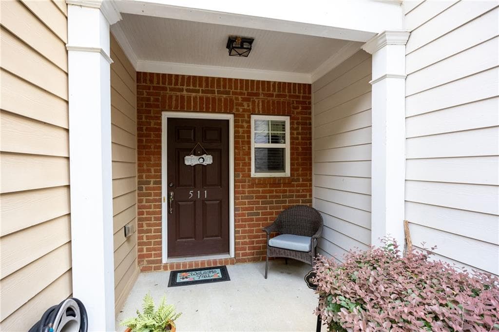 3 bedroom, 3 bathroom, 1,725 sq ft townhouse for sale at 511 Hillside Trail, Woodstock, GA 30188 — photo 4