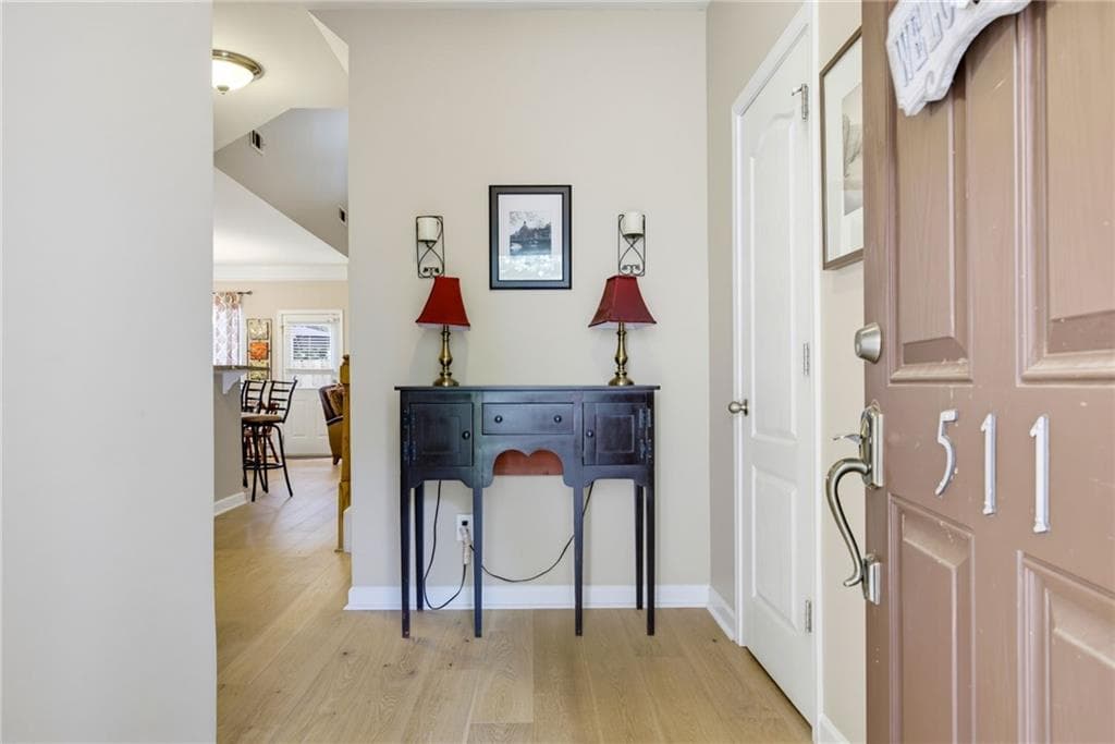 3 bedroom, 3 bathroom, 1,725 sq ft townhouse for sale at 511 Hillside Trail, Woodstock, GA 30188 — photo 5