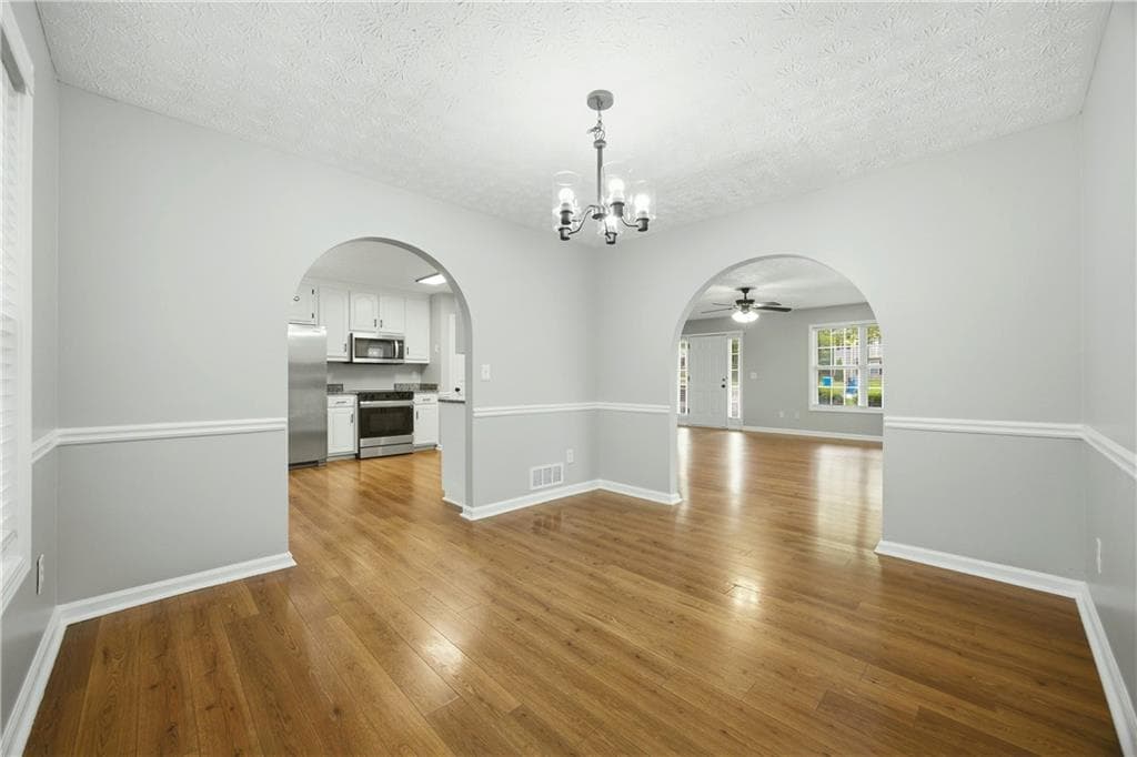 4 bedroom, 3 bathroom, 1,903 sq ft single family residence for sale at 2945 Emerald Springs Drive, Lawrenceville, GA 30045 — photo 4