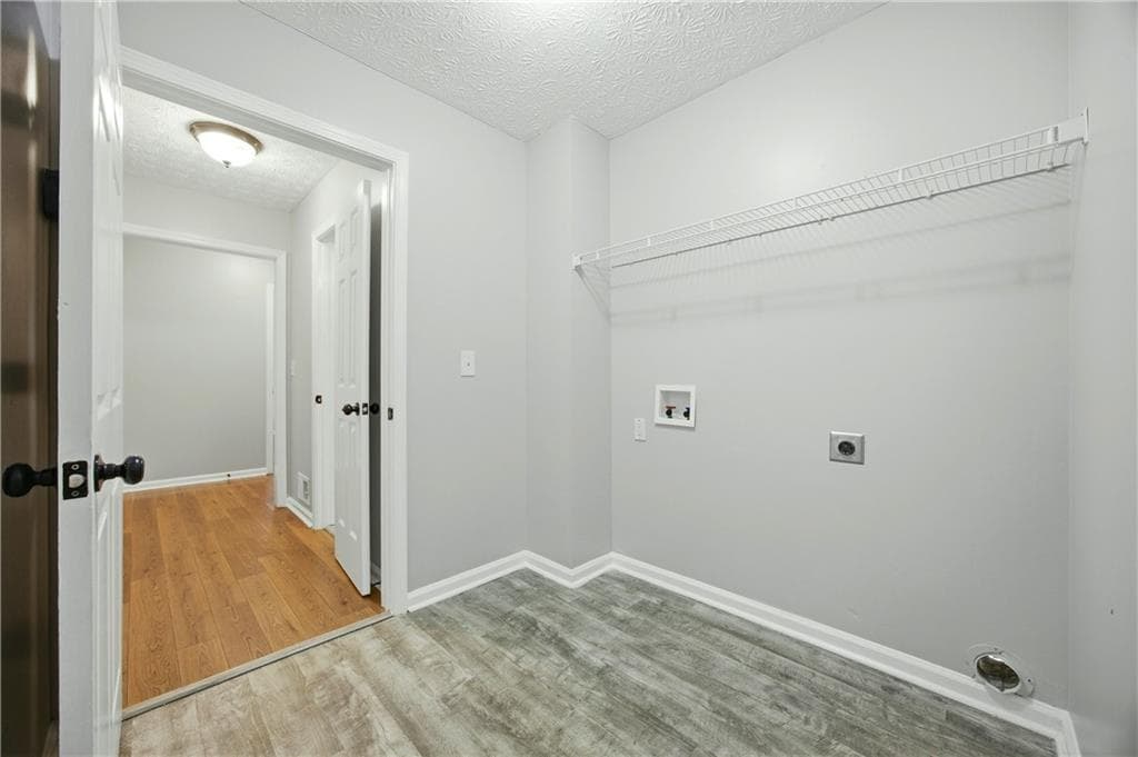 4 bedroom, 3 bathroom, 1,903 sq ft single family residence for sale at 2945 Emerald Springs Drive, Lawrenceville, GA 30045 — photo 7