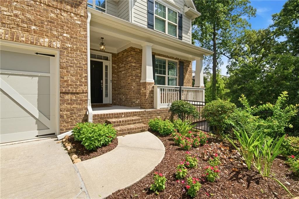 6 bedroom, 5 bathroom, 5,241 sq ft single family residence for sale at 4449 Redan Court, Smyrna, GA 30080 — photo 2