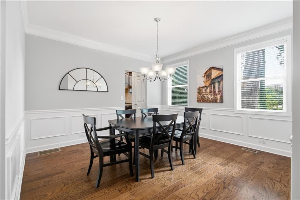 6 bedroom, 5 bathroom, 5,241 sq ft single family residence for sale at 4449 Redan Court, Smyrna, GA 30080 — photo 8