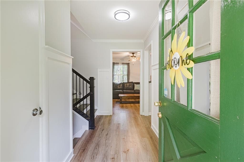 4 bedroom, 3 bathroom, 1,986 sq ft single family residence for sale at 2762 Shetland Lane, Kennesaw, GA 30152 — photo 4