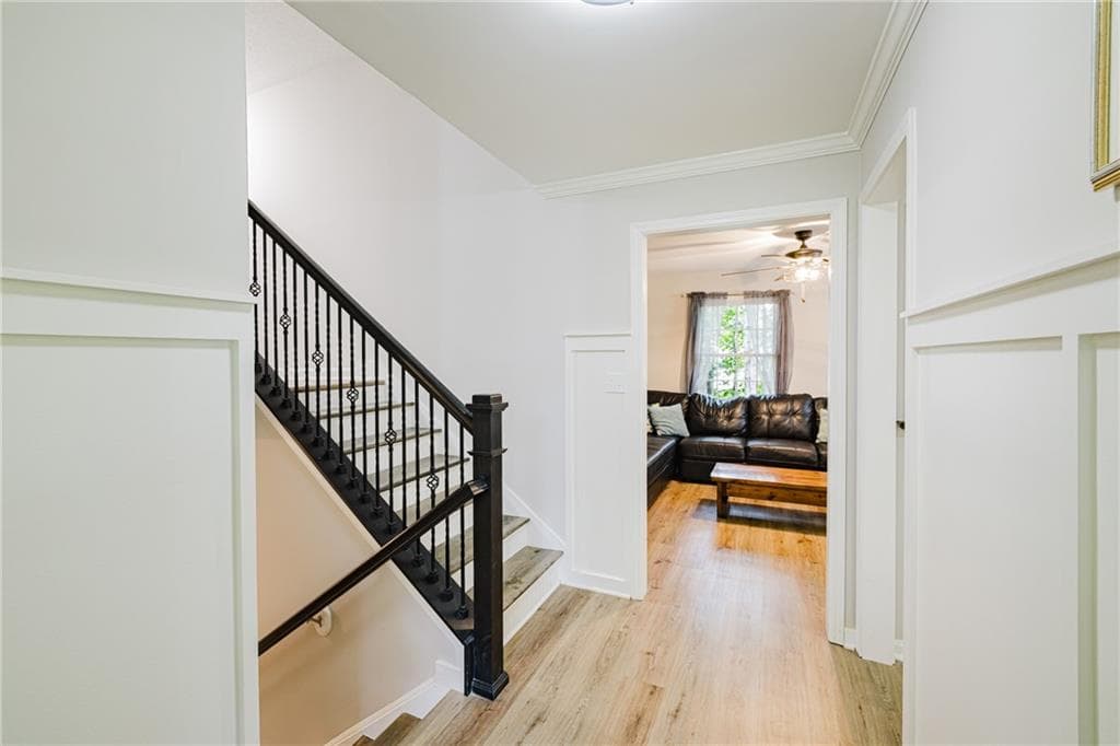 4 bedroom, 3 bathroom, 1,986 sq ft single family residence for sale at 2762 Shetland Lane, Kennesaw, GA 30152 — photo 5