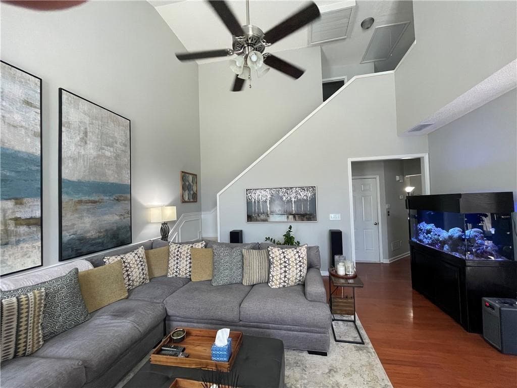 3 bedroom, 3 bathroom single family residence for rent at 8960 Friarbridge Drive, Suwanee, GA 30024 for $2,395 a month — photo 8