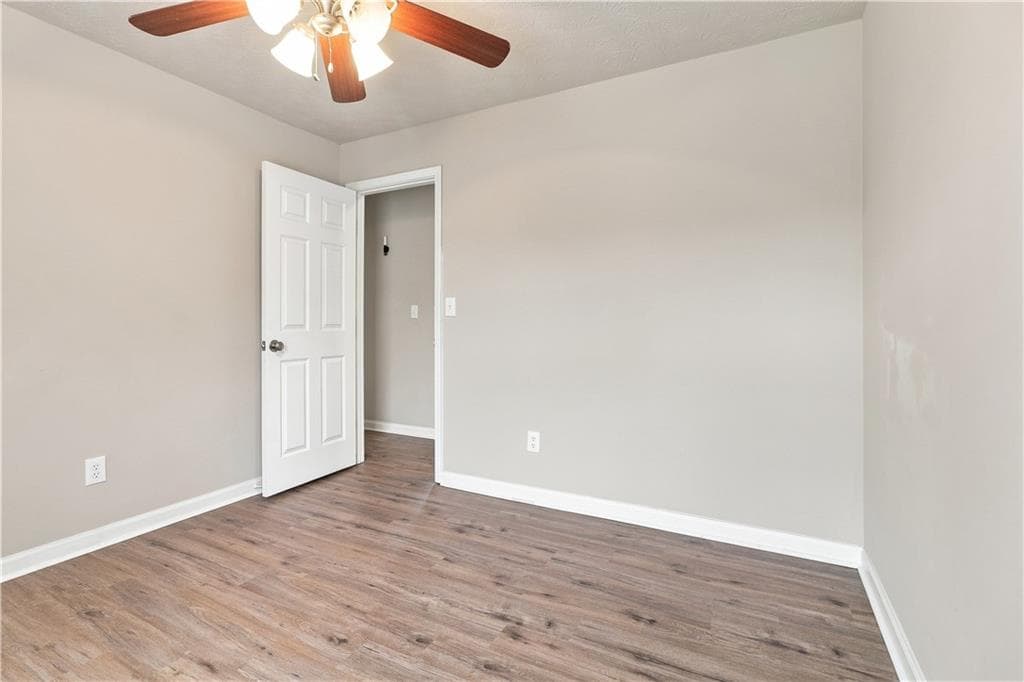 5 bedroom, 2 bathroom, 1,214 sq ft single family residence under contract at 33 Jacob Trail, Villa Rica, GA 30180 — photo 10