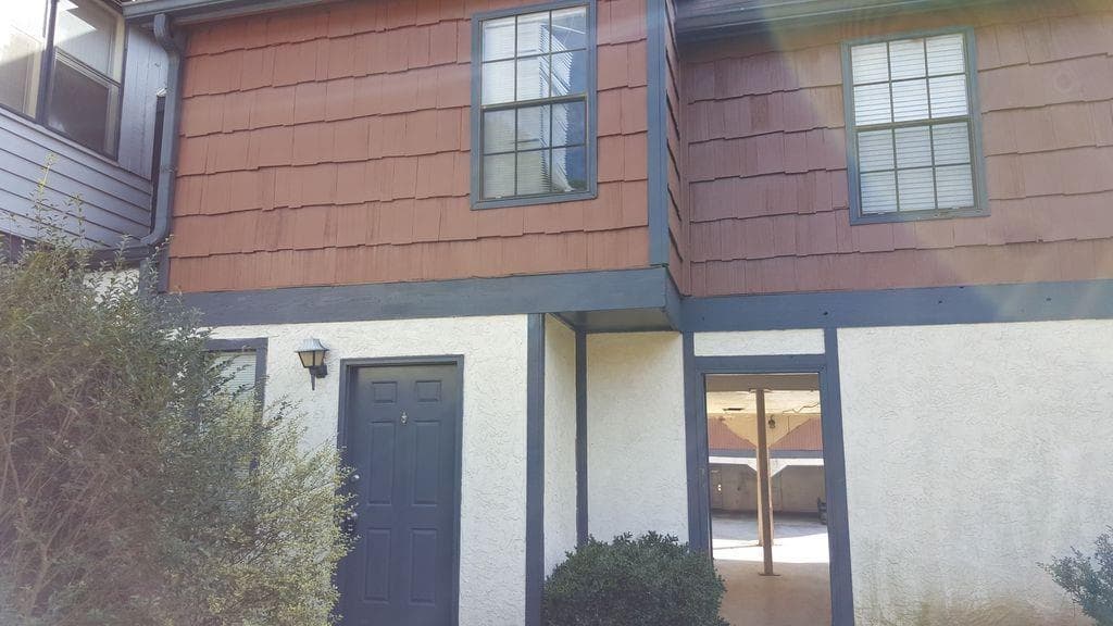 2 bedroom, 2 bathroom, 972 sq ft condominium for sale at 1417 STONE MILL Trace, Stone Mountain, GA 30083 — photo 2