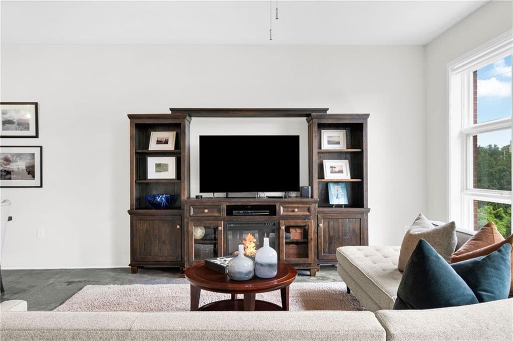 1 bedroom, 2 bathroom, 960 sq ft condominium for sale at 560 Dutch Valley Road 2309, Atlanta, GA 30324 — photo 8