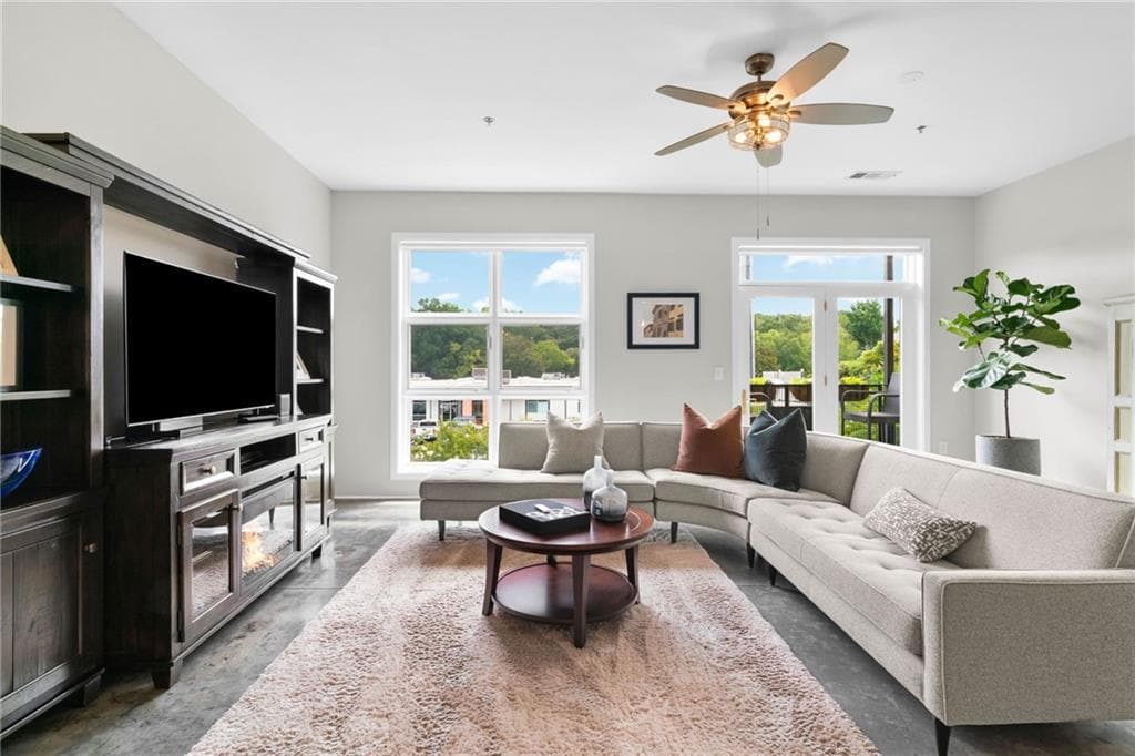 1 bedroom, 2 bathroom, 960 sq ft condominium for sale at 560 Dutch Valley Road 2309, Atlanta, GA 30324 — photo 9