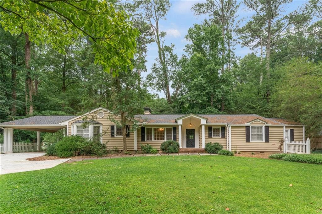 3 bedroom, 3 bathroom, 2,276 sq ft single family residence for rent at 2986 Mornington Drive, Atlanta, GA 30327 for $4,500 a month — photo 2