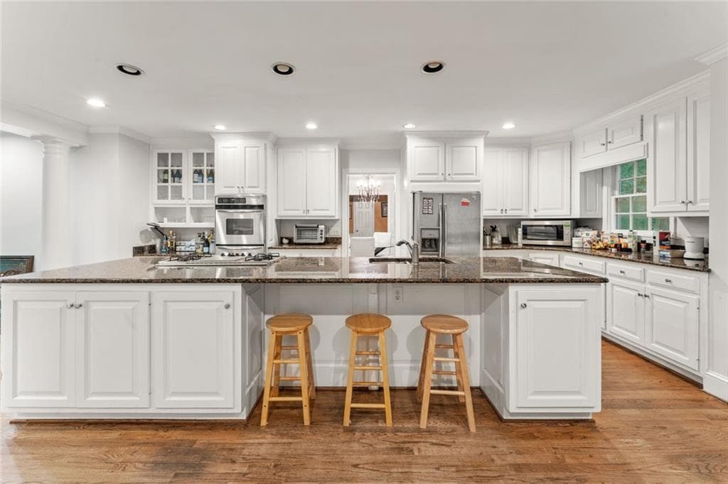 3 bedroom, 3 bathroom, 2,276 sq ft single family residence for rent at 2986 Mornington Drive, Atlanta, GA 30327 for $4,500 a month — photo 9