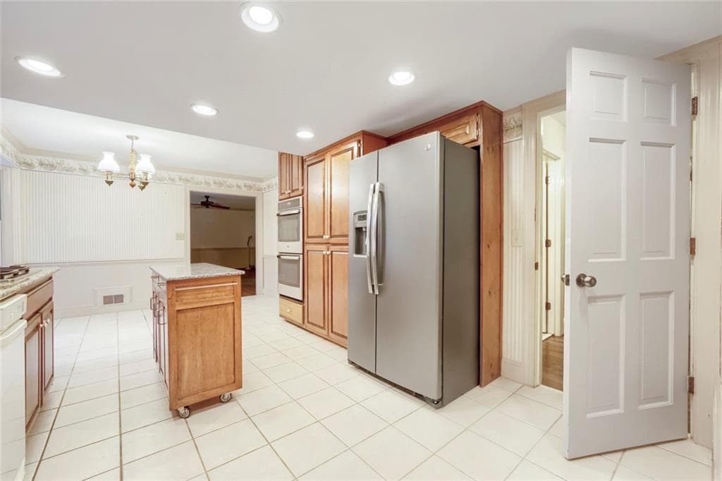 4 bedroom, 3 bathroom, 3,396 sq ft single family residence for sale at 4099 Northlake Creek Cove, Tucker, GA 30084 — photo 10