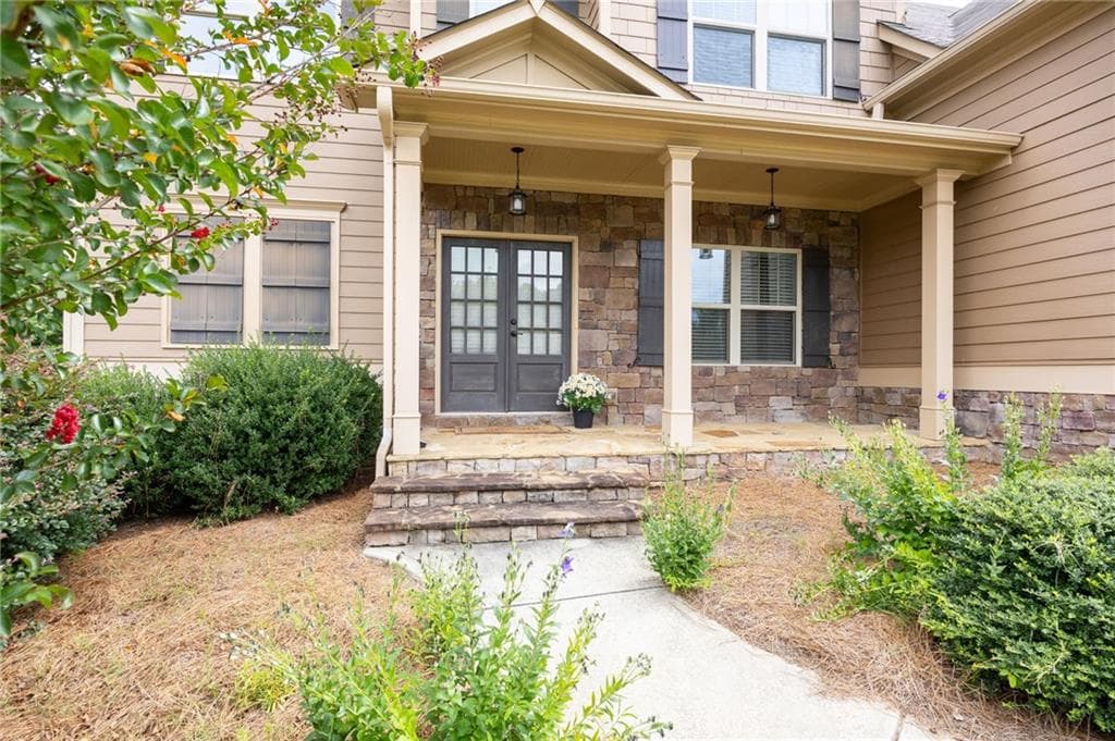 5 bedroom, 3 bathroom, 2,630 sq ft single family residence under contract at 60 Amberlily Court, Dallas, GA 30132 — photo 3