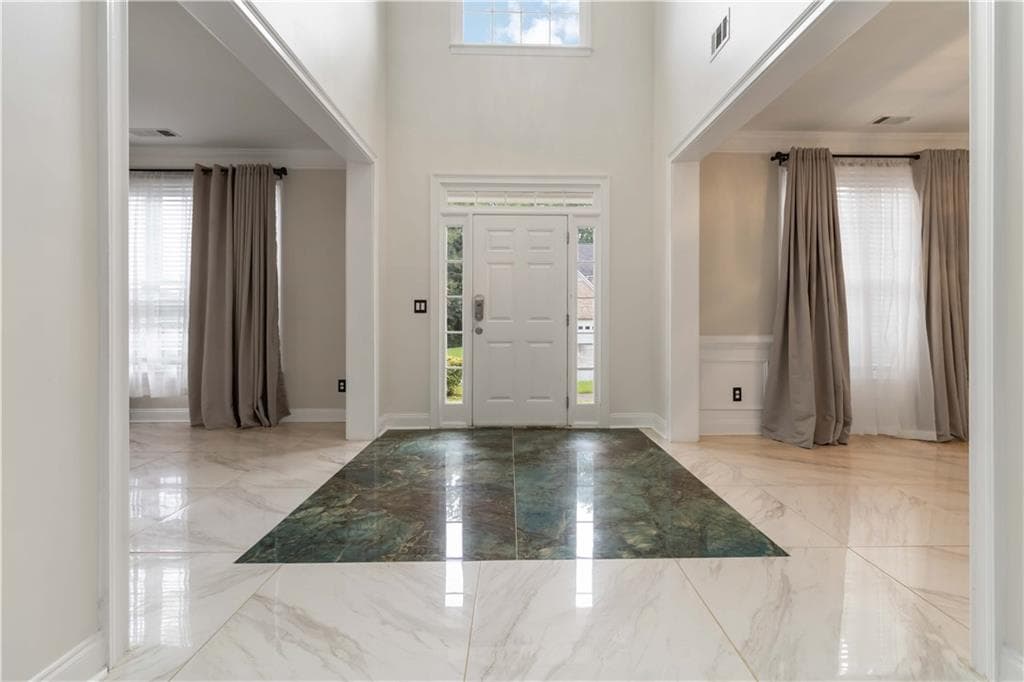 5 bedroom, 3 bathroom, 3,318 sq ft single family residence for sale at 1592 Telfair Chase Way, Lawrenceville, GA 30043 — photo 5