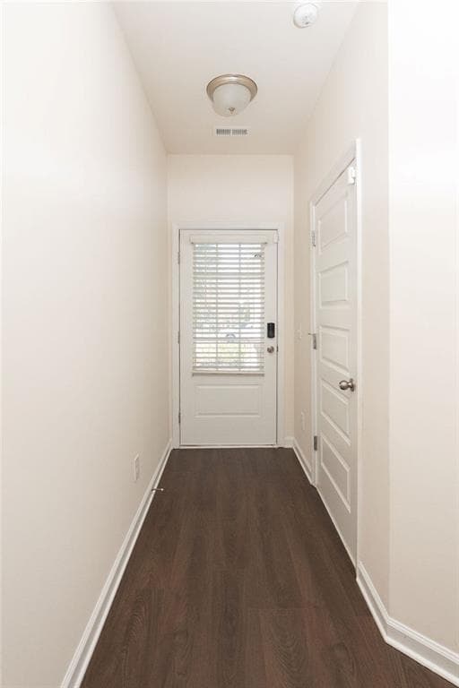 3 bedroom, 3 bathroom, 1,766 sq ft single family residence under contract at 5741 Silver Lake Drive, Mableton, GA 30126 — photo 5