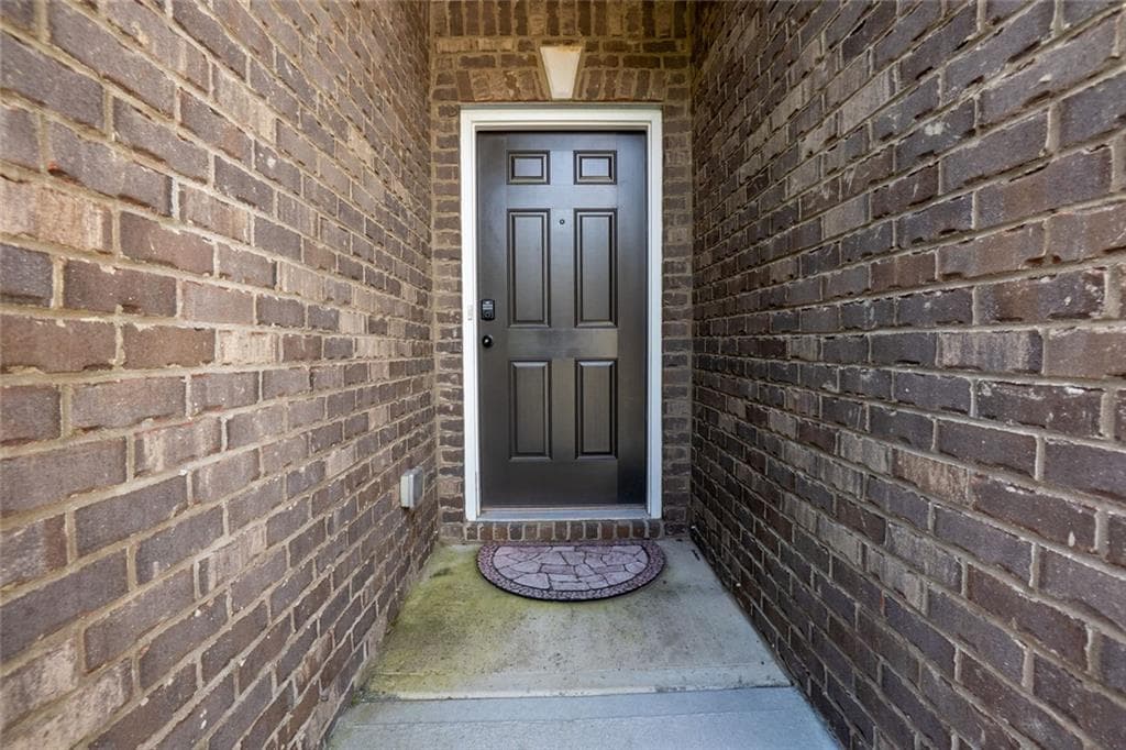 4 bedroom, 3 bathroom, 1,897 sq ft single family residence for sale at 1891 Campbell Oaks Drive, Lawrenceville, GA 30045 — photo 2