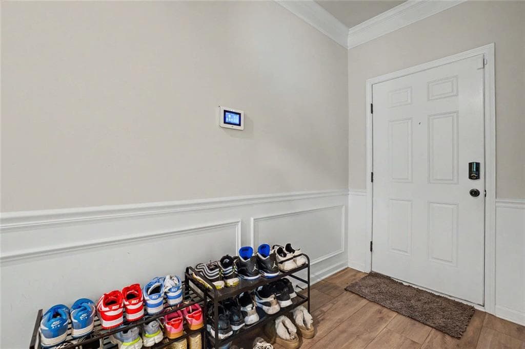 4 bedroom, 3 bathroom, 1,897 sq ft single family residence for sale at 1891 Campbell Oaks Drive, Lawrenceville, GA 30045 — photo 6