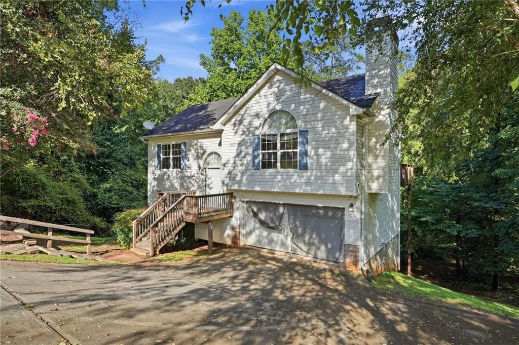 3 bedroom, 2 bathroom, 1,586 sq ft single family residence for sale at 670 Chaseridge Drive, Mcdonough, GA 30253 — photo 2