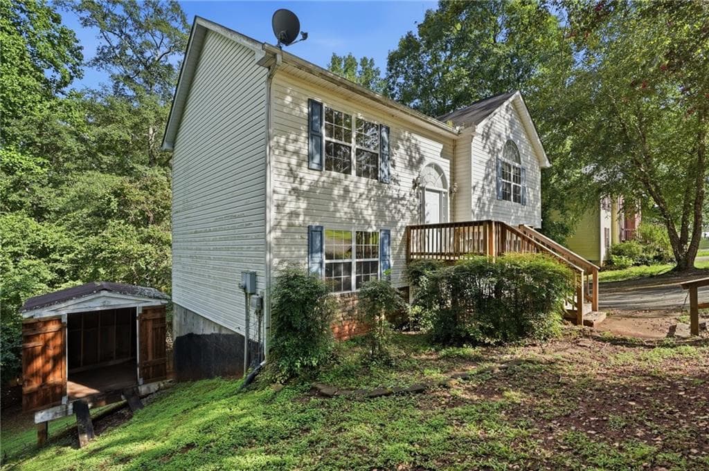 3 bedroom, 2 bathroom, 1,586 sq ft single family residence for sale at 670 Chaseridge Drive, Mcdonough, GA 30253 — photo 3