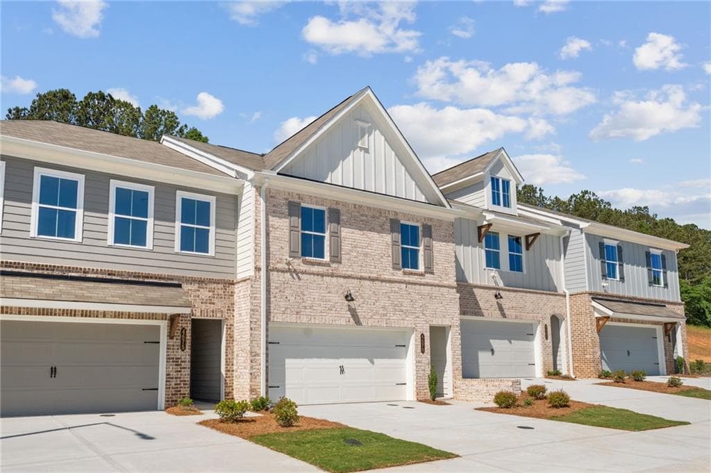 3 bedroom, 3 bathroom, 1,805 sq ft townhouse under contract at 4679 Larkfield Way 20, Powder Springs, GA 30127 — photo 3