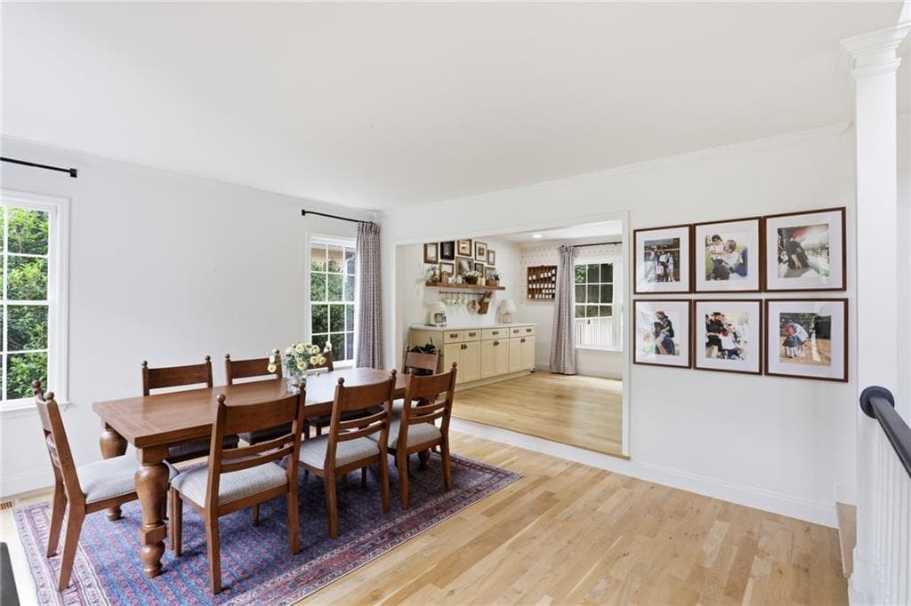 6 bedroom, 4 bathroom, 3,865 sq ft single family residence under contract at 2114 Jockey Hollow Drive, Kennesaw, GA 30152 — photo 6