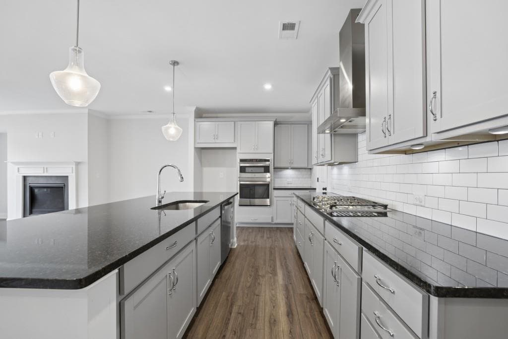 3 bedroom, 3 bathroom, 2,412 sq ft townhouse for sale at 6160 Sweetbay Lane, Alpharetta, GA 30004 — photo 3