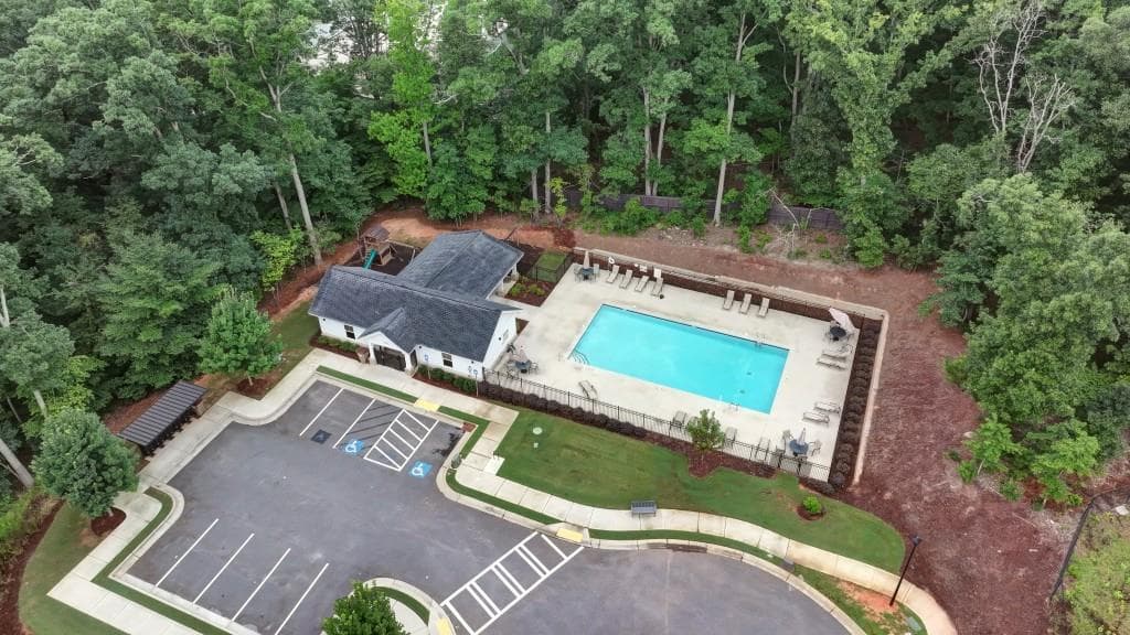 3 bedroom, 3 bathroom, 2,412 sq ft townhouse for sale at 6160 Sweetbay Lane, Alpharetta, GA 30004 — photo 7