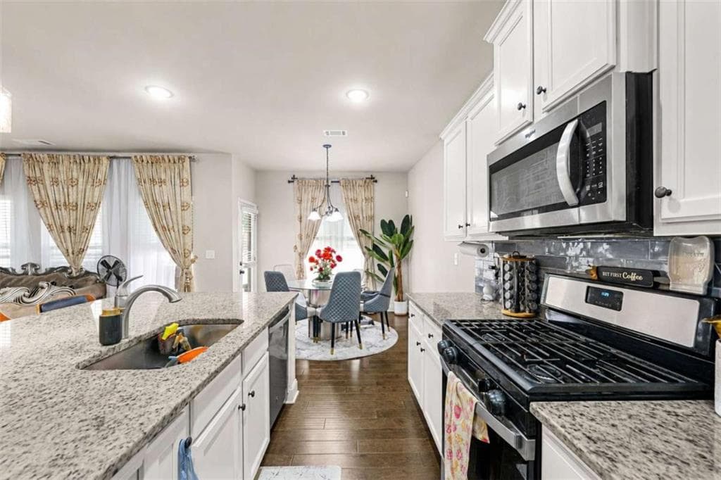 4 bedroom, 3 bathroom, 2,712 sq ft single family residence for rent at 3748 Southfield, Loganville, GA 30052 for $2,950 a month — photo 7
