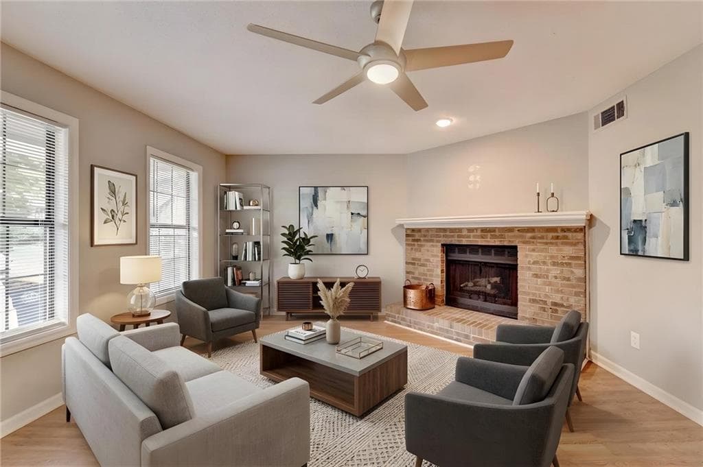 2 bedroom, 3 bathroom, 1,320 sq ft townhouse under contract at 8030 Sand Wedge Circle, Kennesaw, GA 30144 — photo 2