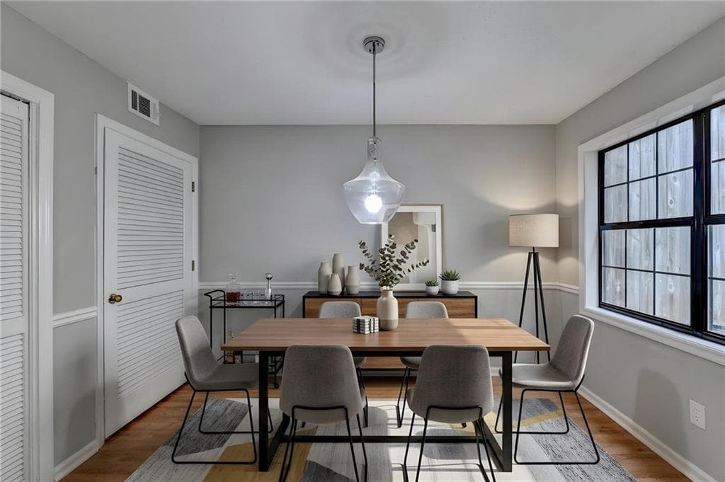 2 bedroom, 3 bathroom, 1,320 sq ft townhouse under contract at 8030 Sand Wedge Circle, Kennesaw, GA 30144 — photo 3