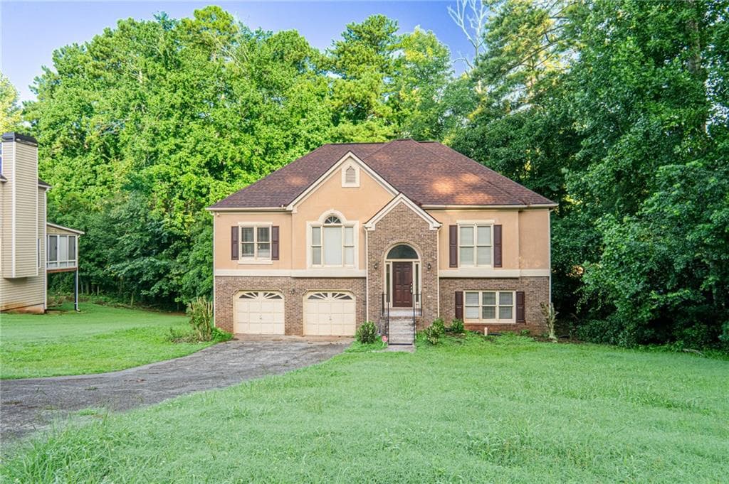5 bedroom, 3 bathroom, 2,930 sq ft single family residence for rent at 2193 Northbrook Ridge, Kennesaw, GA 30152 for $2,500 a month