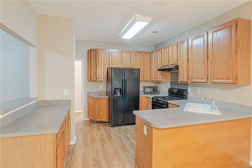 5 bedroom, 3 bathroom, 2,930 sq ft single family residence for rent at 2193 Northbrook Ridge, Kennesaw, GA 30152 for $2,500 a month — photo 5