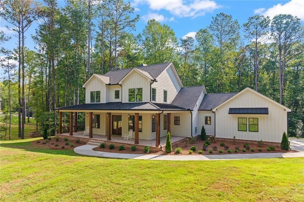 4 bedroom, 4 bathroom, 6,062 sq ft single family residence for sale at 240 Highlands Chase, Ball Ground, GA 30107 — photo 3