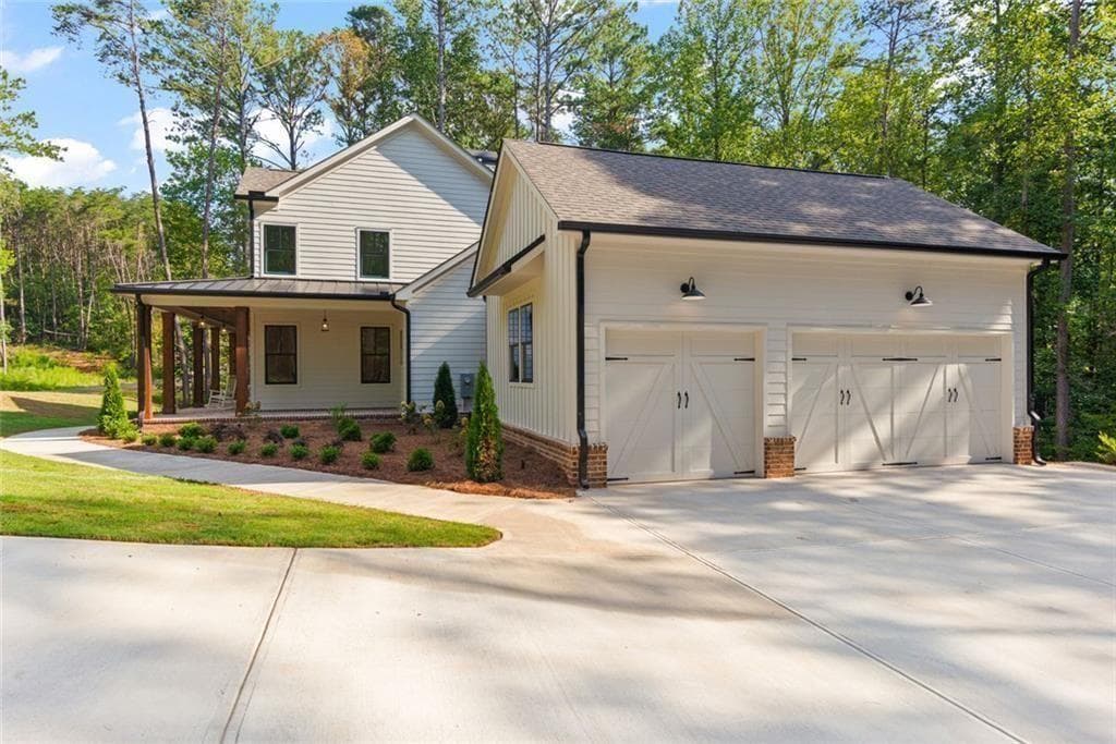 4 bedroom, 4 bathroom, 6,062 sq ft single family residence for sale at 240 Highlands Chase, Ball Ground, GA 30107 — photo 5