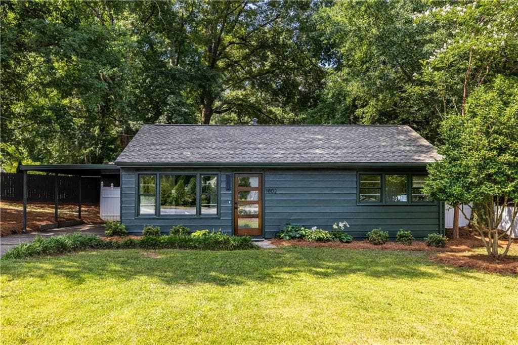 2 bedroom, 1 bathroom, 950 sq ft single family residence sold at 1802 La Dawn Lane, Atlanta, GA 30318