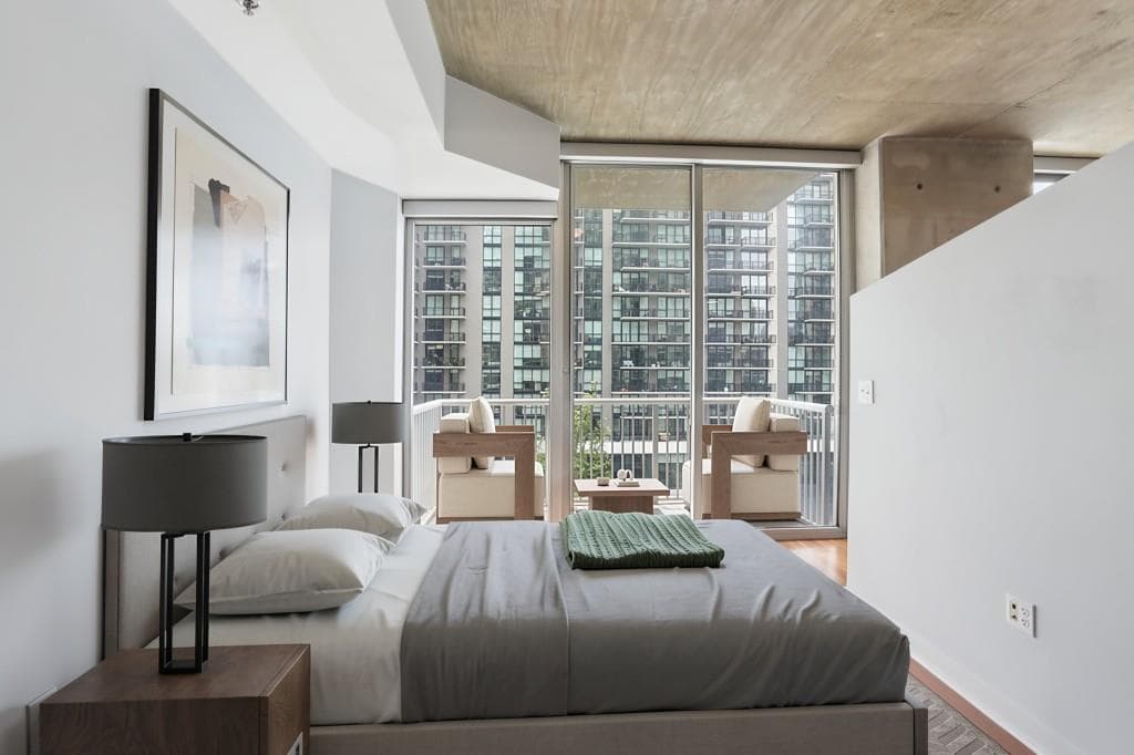 1 bedroom, 1 bathroom, 838 sq ft condominium for sale at 855 Peachtree Street 1311, Atlanta, GA 30308 — photo 3