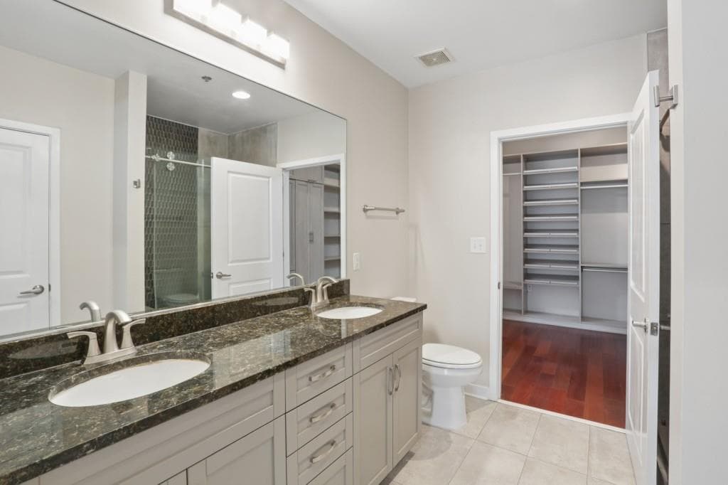 1 bedroom, 1 bathroom, 838 sq ft condominium for sale at 855 Peachtree Street 1311, Atlanta, GA 30308 — photo 4