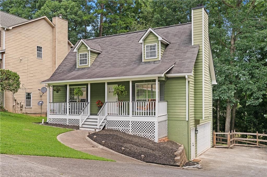 3 bedroom, 2 bathroom, 1,500 sq ft single family residence for sale at 5705 Princeton Oaks Drive, Buford, GA 30518 — photo 2