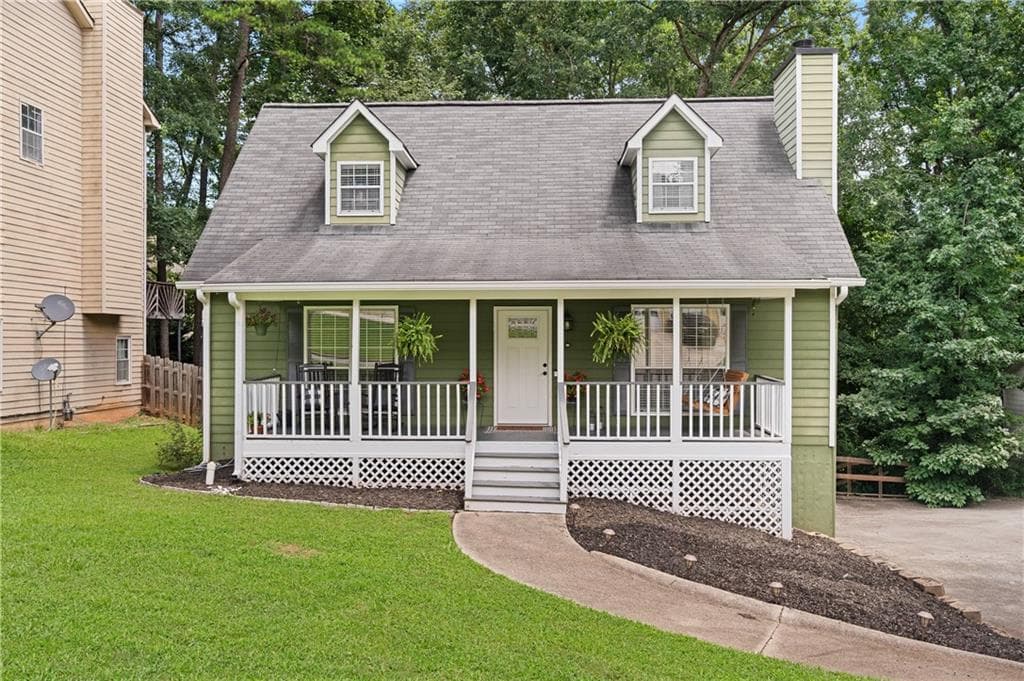 3 bedroom, 2 bathroom, 1,500 sq ft single family residence for sale at 5705 Princeton Oaks Drive, Buford, GA 30518