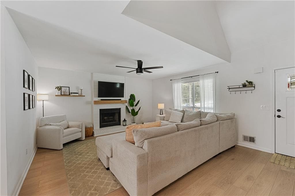 3 bedroom, 2 bathroom, 1,500 sq ft single family residence for sale at 5705 Princeton Oaks Drive, Buford, GA 30518 — photo 7