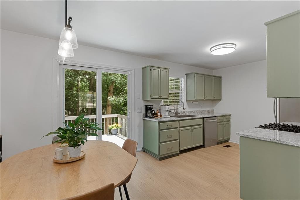 3 bedroom, 2 bathroom, 1,500 sq ft single family residence for sale at 5705 Princeton Oaks Drive, Buford, GA 30518 — photo 9