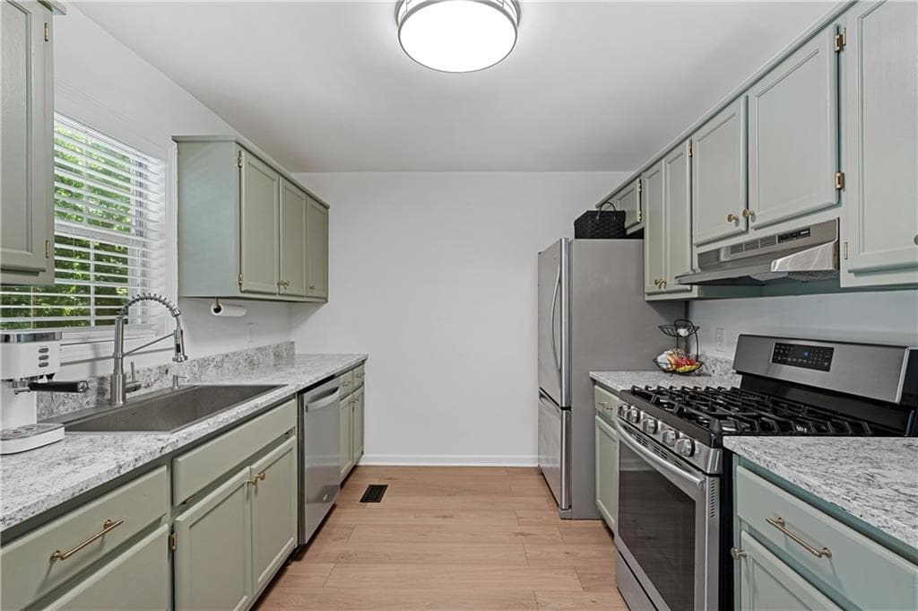 3 bedroom, 2 bathroom, 1,500 sq ft single family residence for sale at 5705 Princeton Oaks Drive, Buford, GA 30518 — photo 10